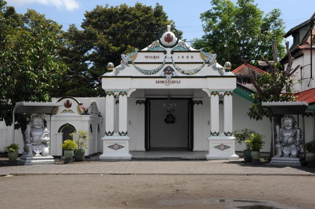 Bhumi Hostel Yogyakarta Exteriör bild